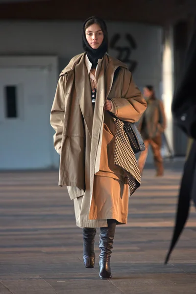 Look 14